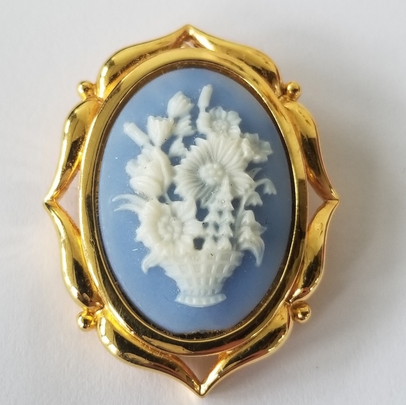 Relisted -Vintage flower blue cameo brooch pendant gold pin - Picture 11 of 12